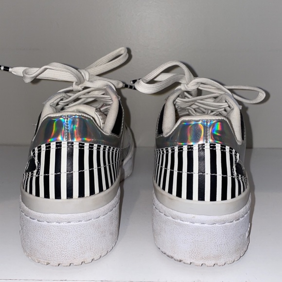 Adidas Sneakers - Picture 5 of 5